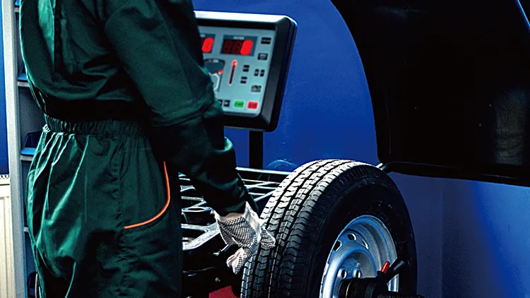 heavy-duty truck tyre balancer